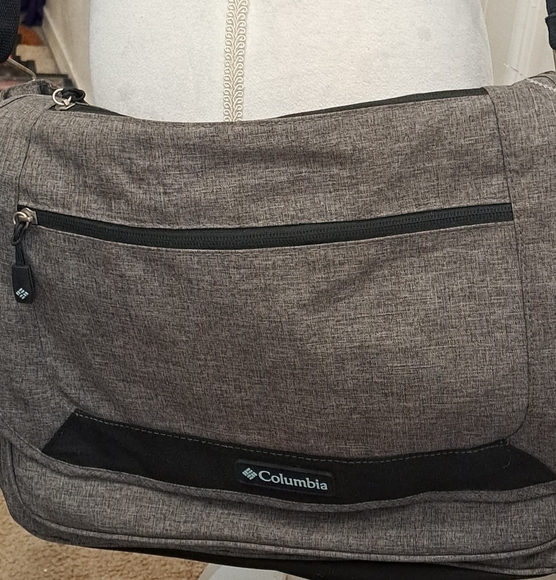 Columbia Grey & Black Messenger/Shoulder Bag - Picture 2 of 11